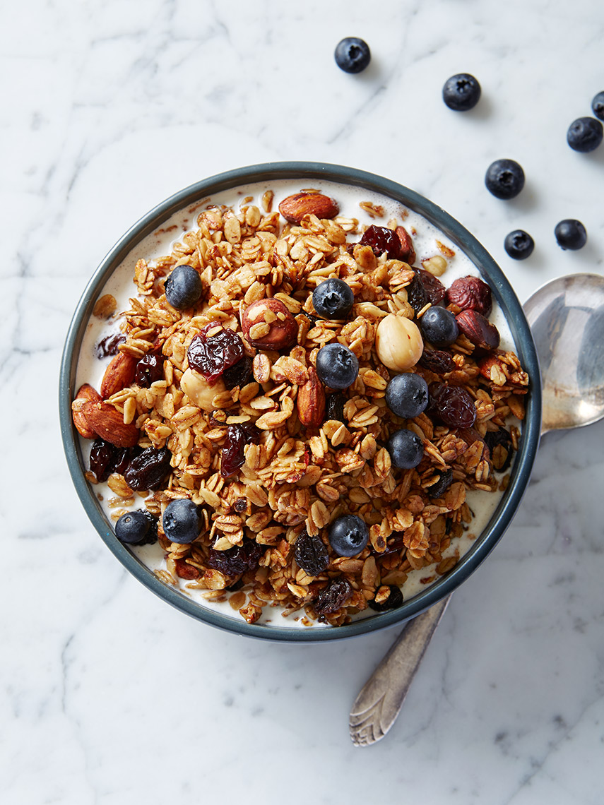 Granola_w_Blueberries_03_for_web_final_new